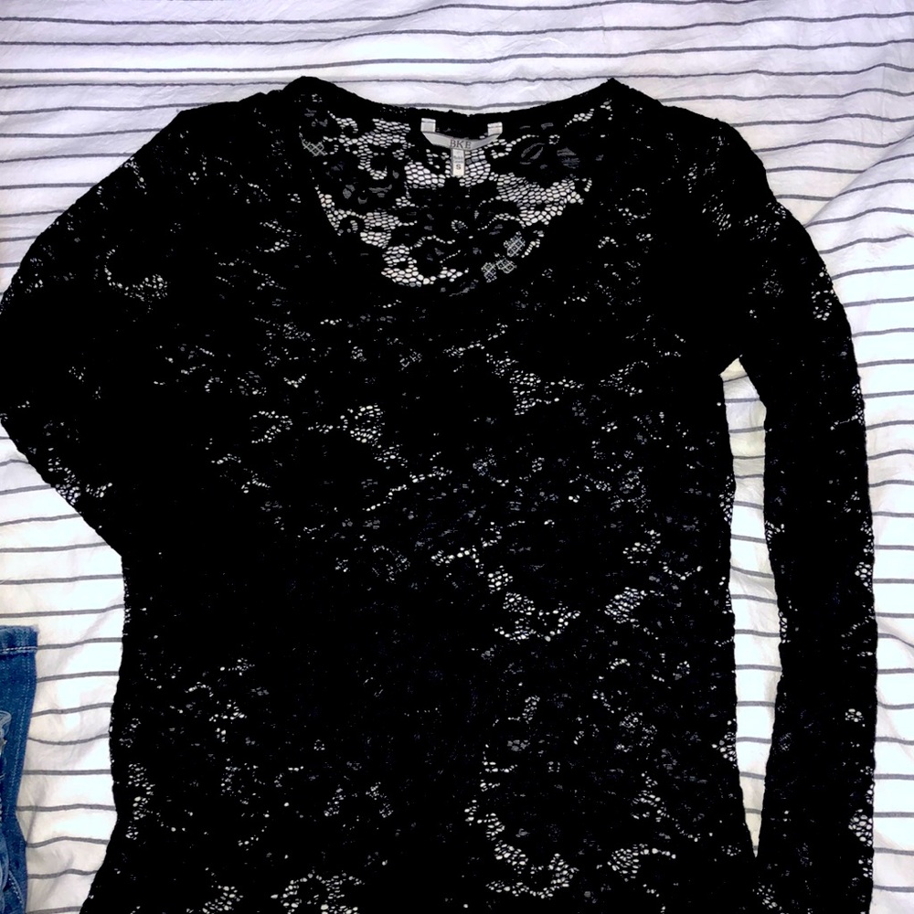 Long sleeve lace top
